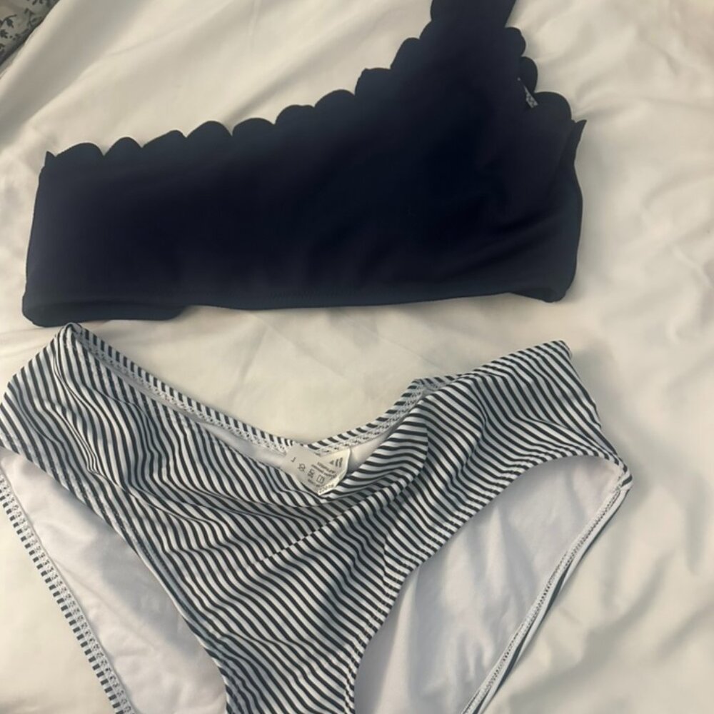 Navy and White Cupshe Bikini - Size L